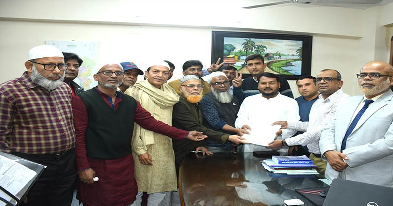 রাজশাহীতে মনোনয়নপত্র তুললেন বিএনপি নেতা মিনু